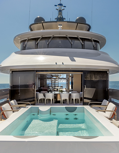 GIORGETTI WITH BENETTI AT THE 2022 CANNES YACHTING FESTIVAL 6