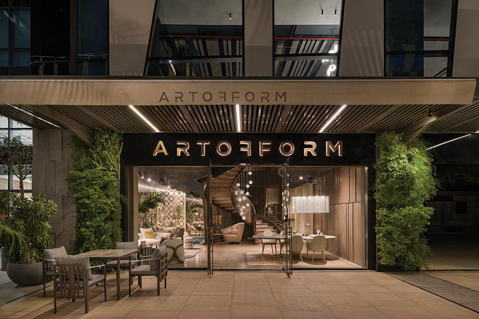 HOTSPOT | GIORGETTI CAIRO 1